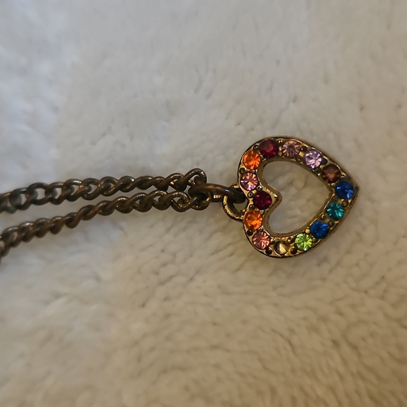 3/$30 Vintage Multicolor Heart Pendant Bronze Chain Necklace - Picture 3 of 4
